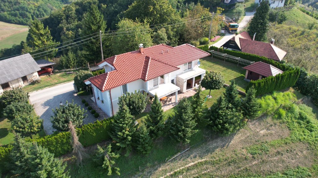 Haloška vila - slikano iz zraka